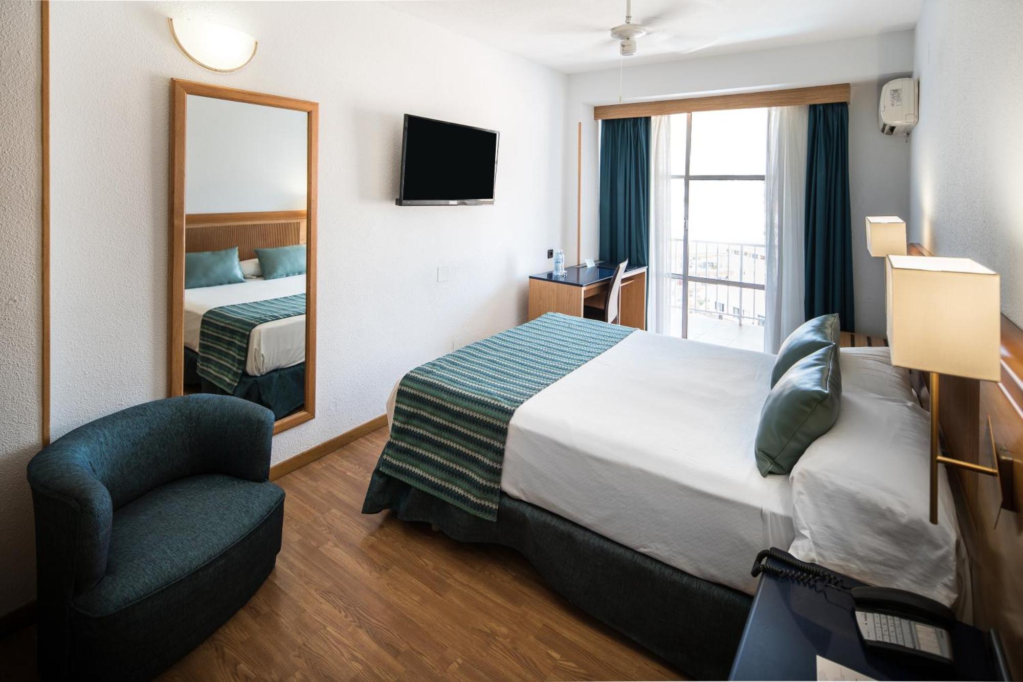 Chambre Double ou Lits Jumeaux avec Balcon